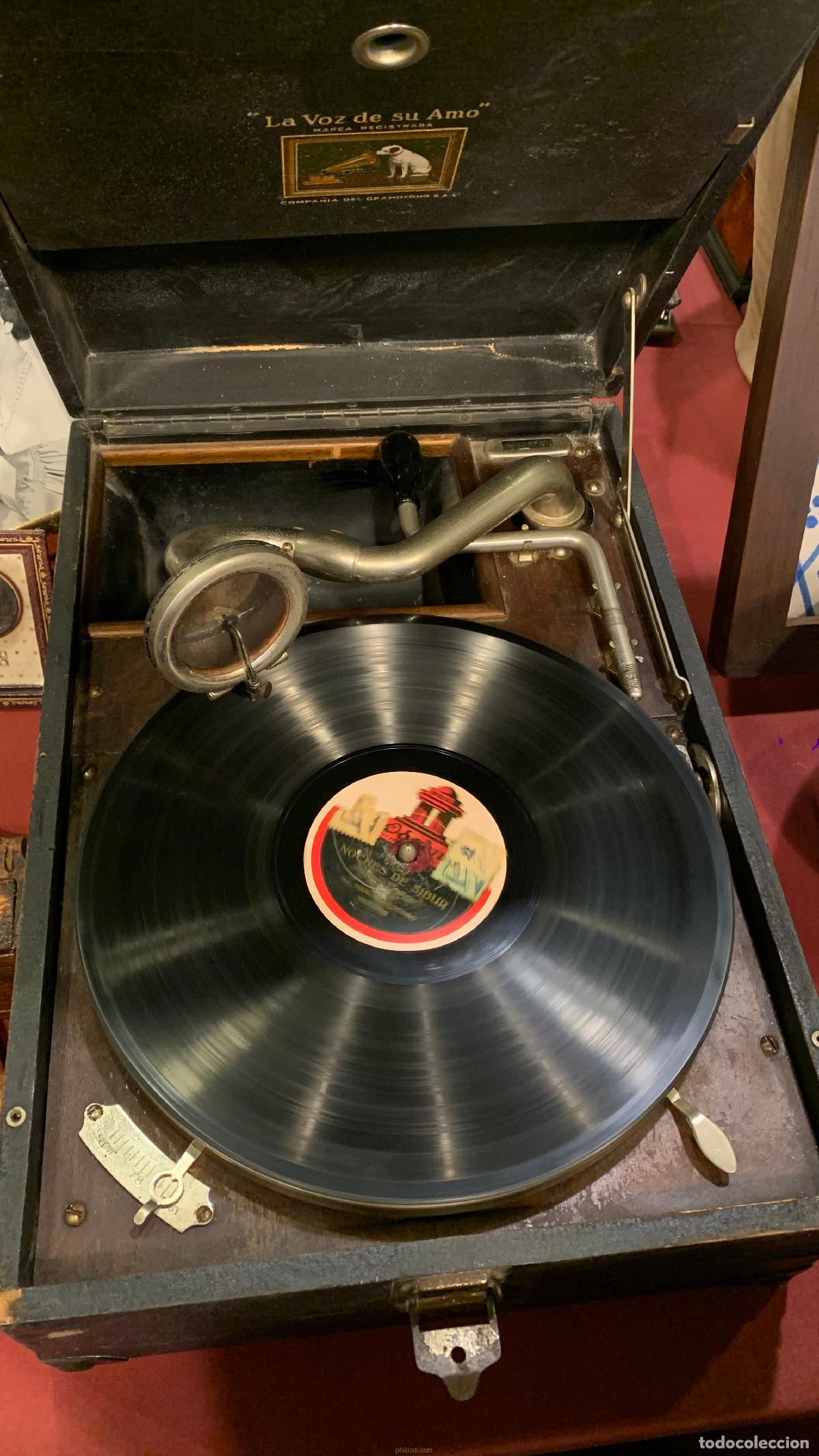 Radios antiguas: GRAMOLA DE MALETA LA VOZ DEL AMO - Foto 2