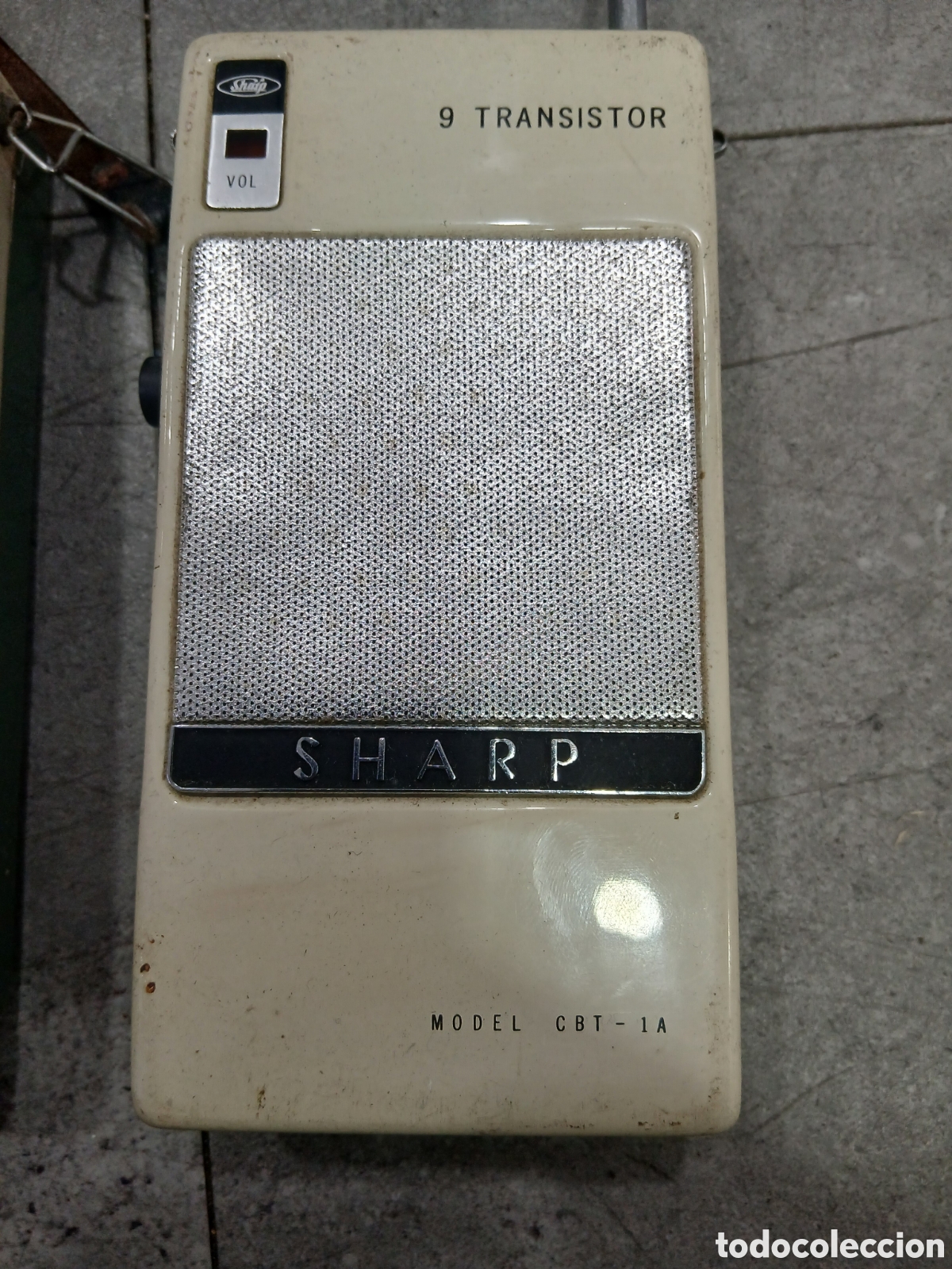 Radios antiguas: Pareja transistores Walkies Sharp. (L68) - Foto 2