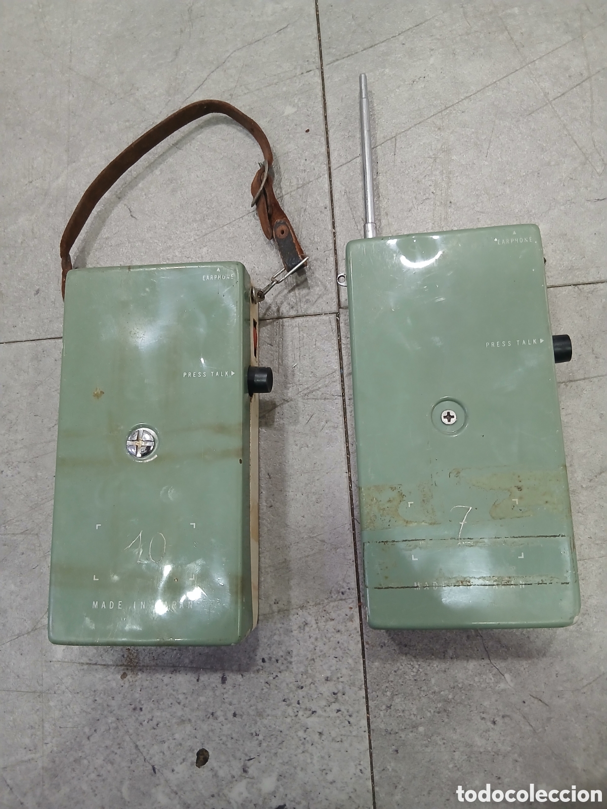 Radios antiguas: Pareja transistores Walkies Sharp. (L68) - Foto 4