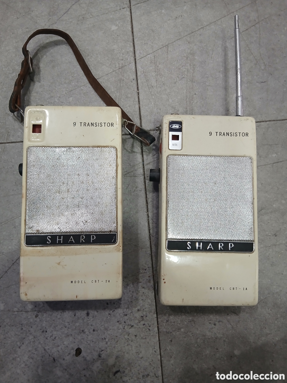 Radios antiguas: Pareja transistores Walkies Sharp. (L68) - Foto 1