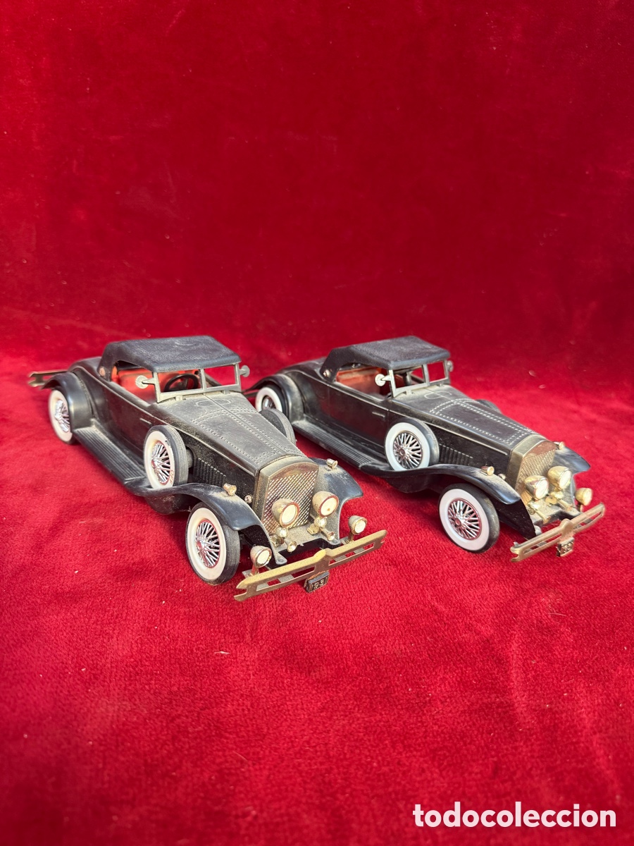 Radios antiguas: Lote de dos antiguos radios,coches de epoca!
