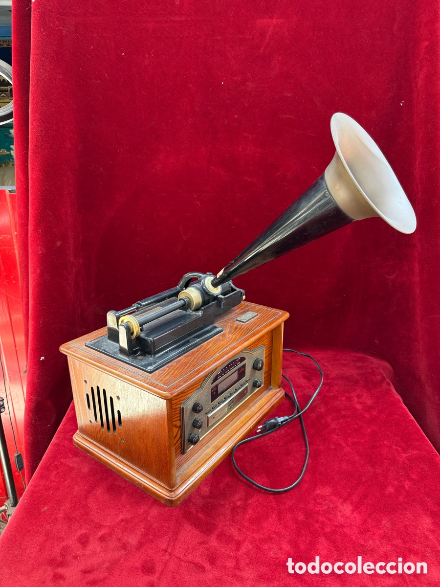 Old radios: Bonito fonografo decorativo radio cd!