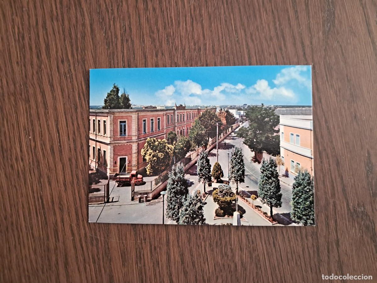 Radios antiguas: postal QSL radioaficionados, edificio scolastico, Aradeo, Lecce. Italia, a&ntilde;o 1975.