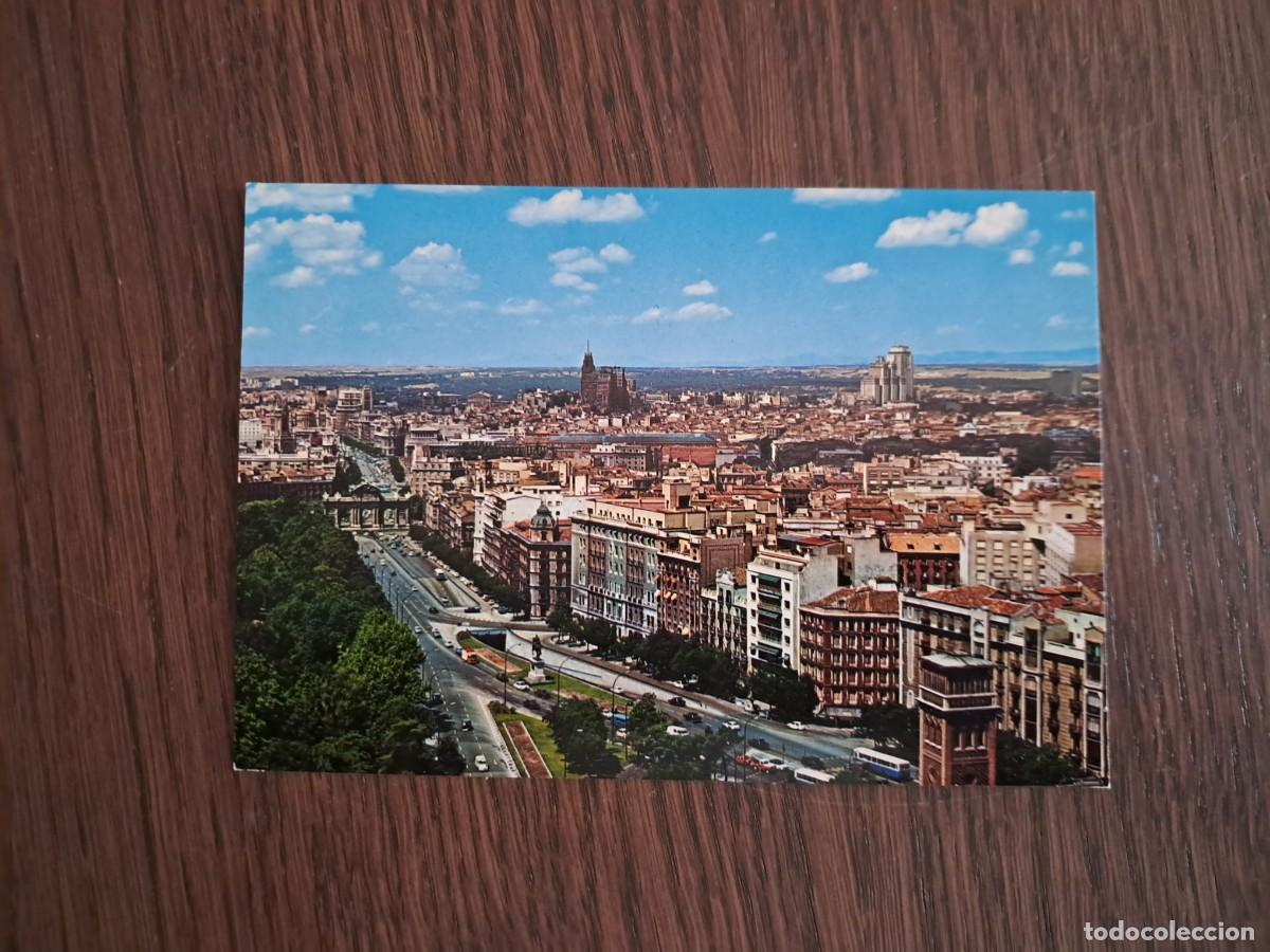 Old radios: postal QSL radioaficionados, vista general de Madrid, a&ntilde;os 70.
