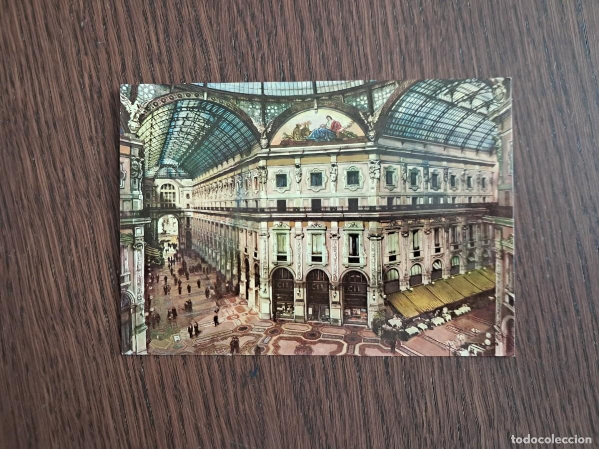 Old radios: postal QSL radioaficionados, galleria Vittorio Emanuele II, Milan, Italia, a&ntilde;os 70.
