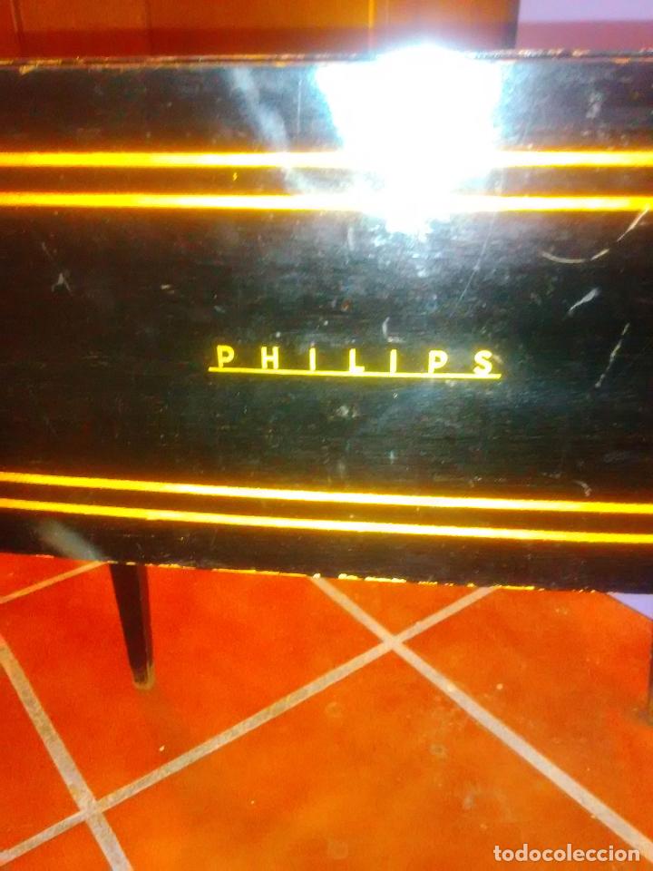Fon&oacute;grafos y grabadoras de v&aacute;lvulas: TOCADISCOS PHILLIPS A&Ntilde;OS 60 - Foto 2
