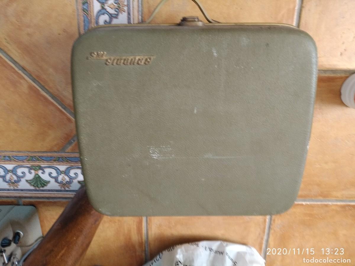 Fon&oacute;grafos y grabadoras de v&aacute;lvulas: Magnet&oacute;fono vintage. - Foto 3