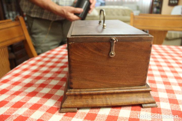 Fon&oacute;grafos y grabadoras de v&aacute;lvulas: fonografo pathe funcionando - Foto 28