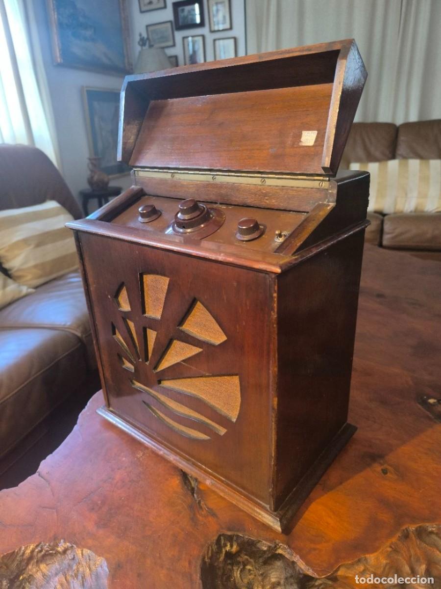 Fon&oacute;grafos y grabadoras de v&aacute;lvulas: RADIO DE VALVULAS PYE MADERA A&Ntilde;OS 20 DE MUSEO