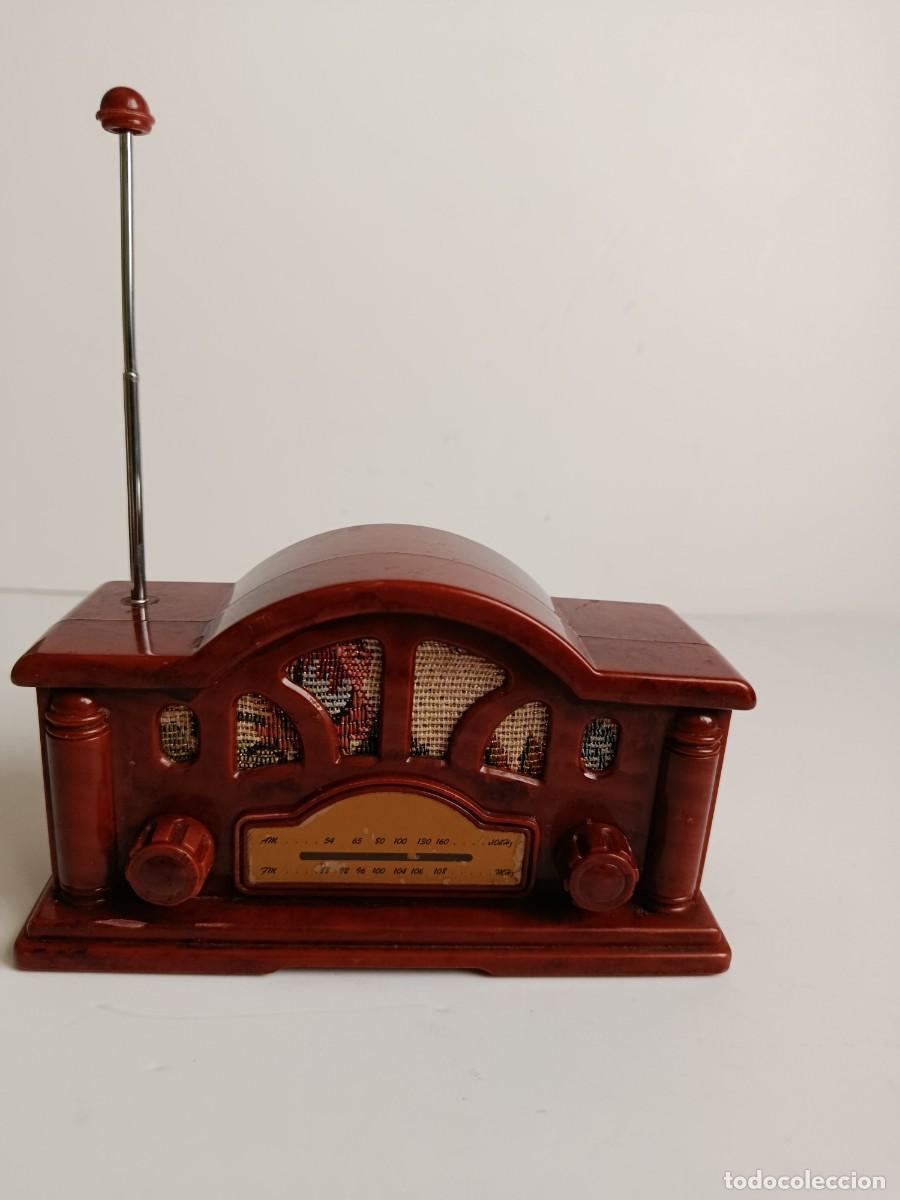 Radios de galena: RADIO SILVAN IMITACION ANTIGUA 16 X 9 cm