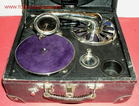 Gramófonos y gramolas: GRAMOLA DE MALETA NIRONA DE COLECCION - Foto 3 - 12508979