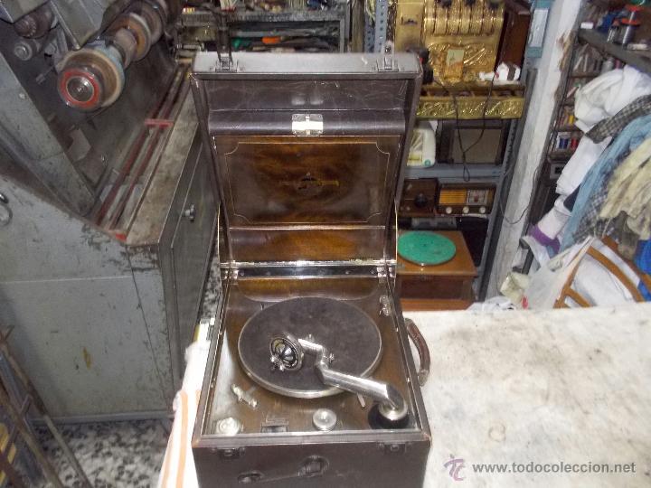 Gram&oacute;fonos y gramolas: Gramola Columbia Funcionando - Foto 31
