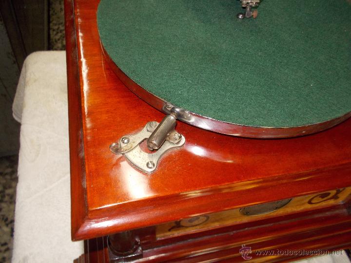 Gram&oacute;fonos y gramolas: Gramofono de La voz de su amo funcionando - Foto 7