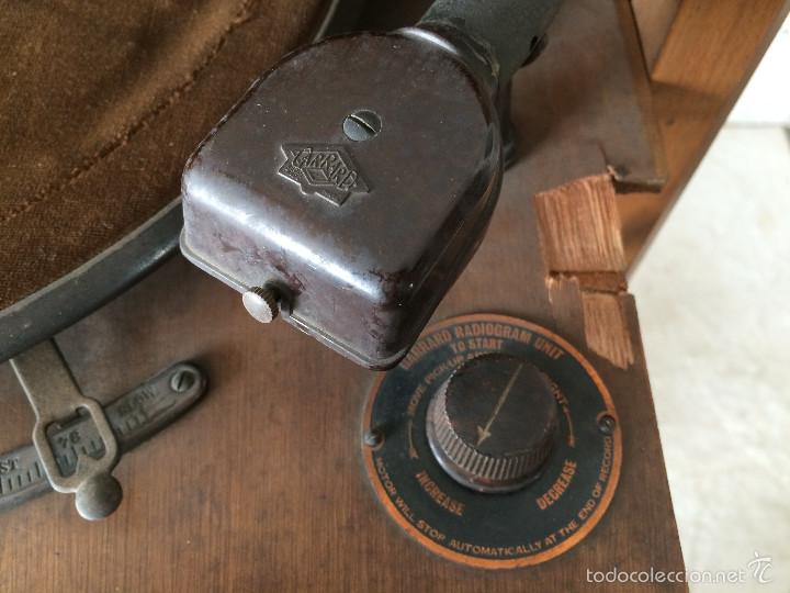 Gram&oacute;fonos y gramolas: MUEBLE CON TOCADISCOS 220 V - Foto 9