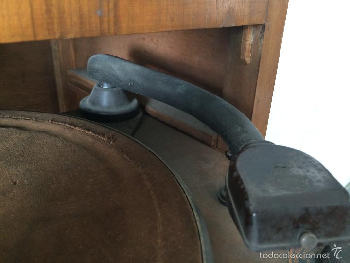 Gram&oacute;fonos y gramolas: MUEBLE CON TOCADISCOS 220 V - Foto 12