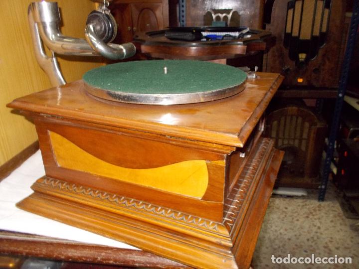 Gram&oacute;fonos y gramolas: Gramofono de la voz de su amo original - Foto 3