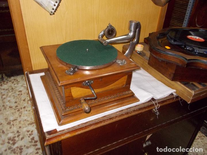 Gram&oacute;fonos y gramolas: Gramofono de la voz de su amo original - Foto 11