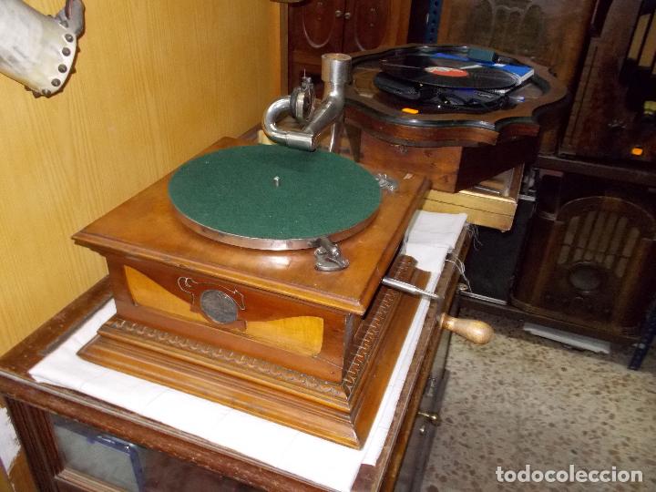 Gram&oacute;fonos y gramolas: Gramofono de la voz de su amo original - Foto 12