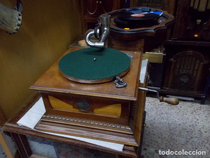 Gram&oacute;fonos y gramolas: Gramofono de la voz de su amo original - Foto 13