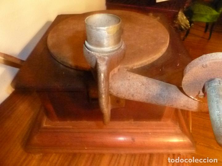 Gram&oacute;fonos y gramolas: gramofono con trompa - Foto 2