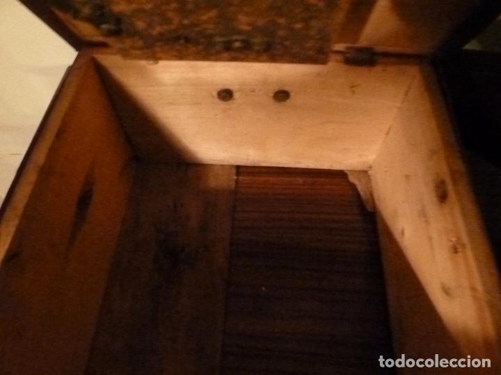 Gram&oacute;fonos y gramolas: caja de gramofono con trompa - Foto 15