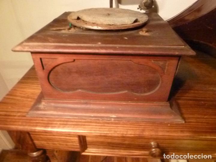 Gram&oacute;fonos y gramolas: caja de gramofono con trompa - Foto 26