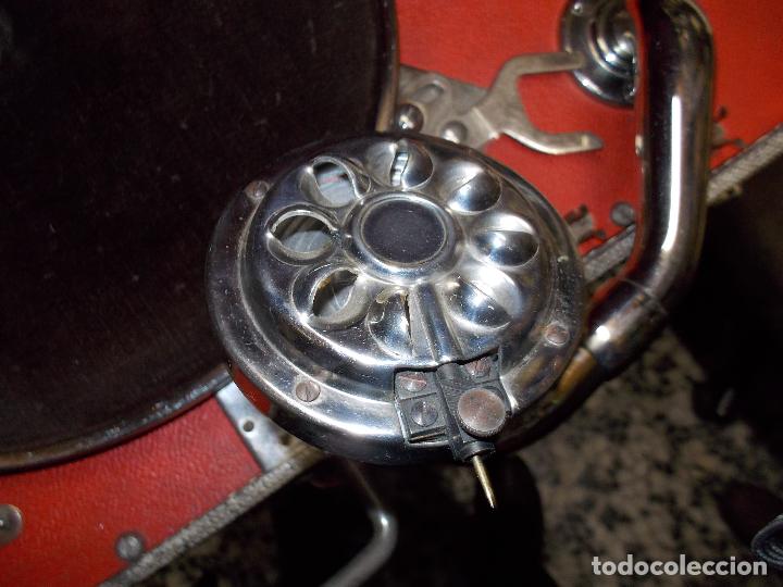 Gram&oacute;fonos y gramolas: gramola de maleta victor funcionando - Foto 5