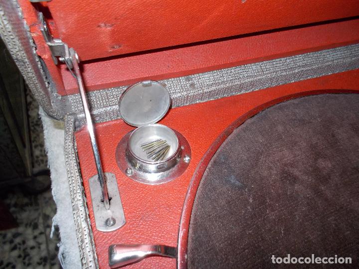 Gram&oacute;fonos y gramolas: gramola de maleta victor funcionando - Foto 7