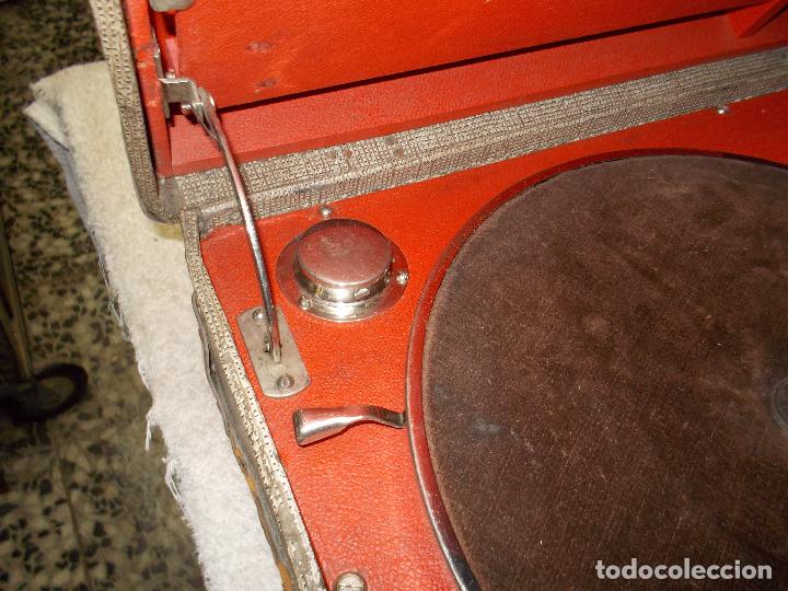 Gram&oacute;fonos y gramolas: gramola de maleta victor funcionando - Foto 9