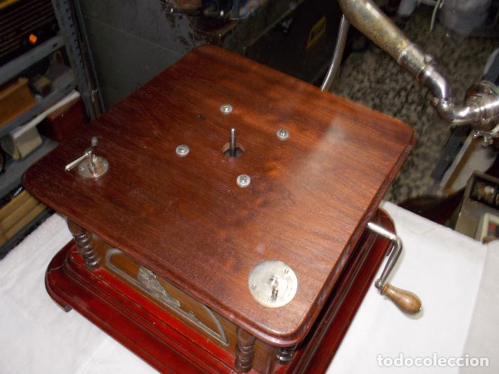 Gram&oacute;fonos y gramolas: Gramofono FUNCIONANDO - Foto 2