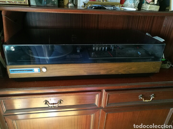Gram&oacute;fonos y gramolas: Gran tocadiscos antiguo funcionando - Foto 5