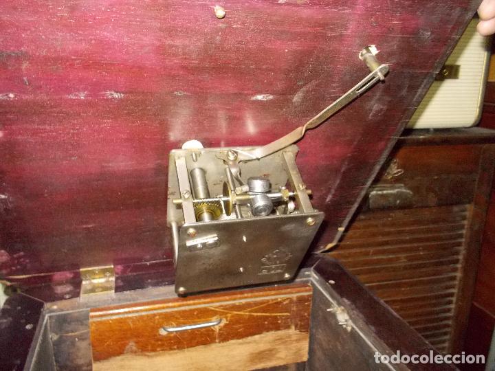 Gram&oacute;fonos y gramolas: Gramofono funcionando - Foto 33