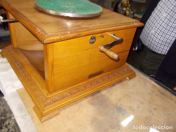 Gram&oacute;fonos y gramolas: Gramofono Pathephone N&ordm; 30 funcionando - Foto 17