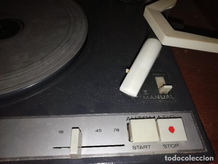 Gram&oacute;fonos y gramolas: RADIO TOCADISCOS MUEBLE GRUNDIG FUNCIONANDO 220V - Foto 7
