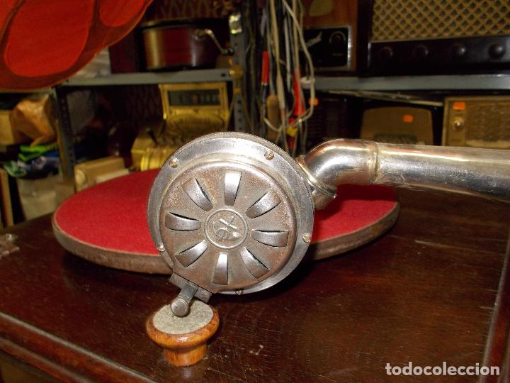 Gram&oacute;fonos y gramolas: gramofono original funcionando - Foto 31