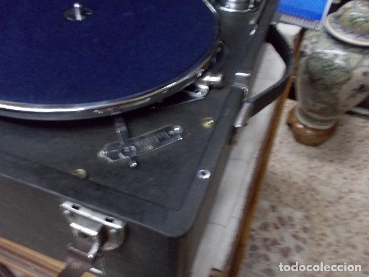 Gram&oacute;fonos y gramolas: Gramola columbia funcionando - Foto 14