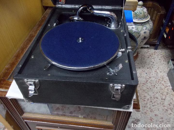 Gram&oacute;fonos y gramolas: Gramola columbia funcionando - Foto 16