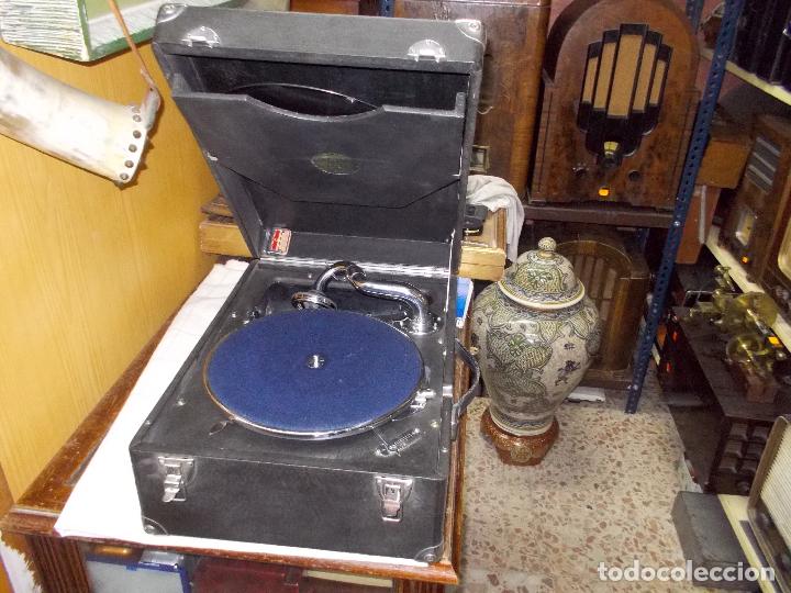 Gram&oacute;fonos y gramolas: Gramola columbia funcionando - Foto 17