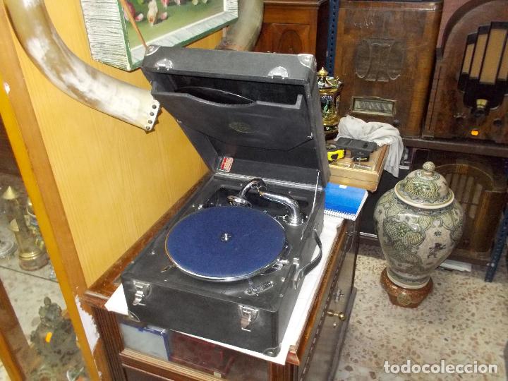 Gram&oacute;fonos y gramolas: Gramola columbia funcionando - Foto 26