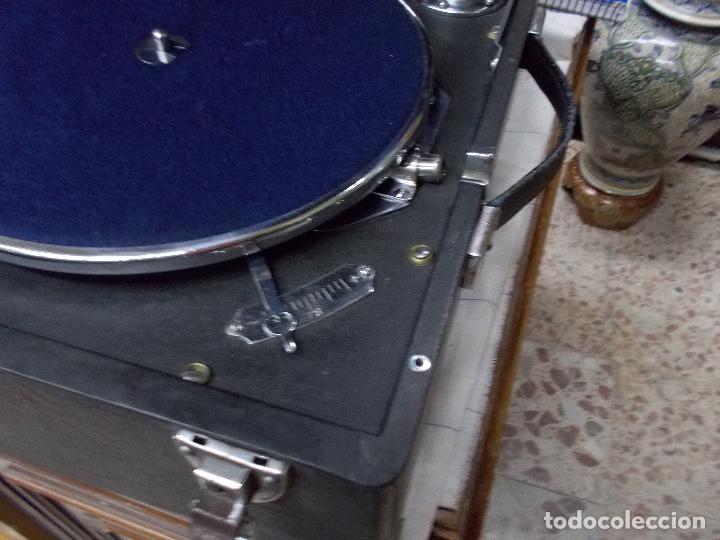 Gram&oacute;fonos y gramolas: Gramola columbia funcionando - Foto 5