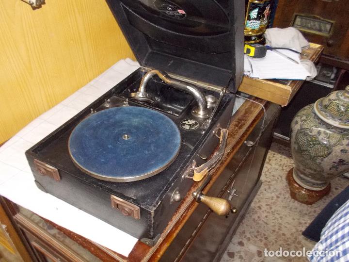 Gram&oacute;fonos y gramolas: gramofono wekend Funcionando - Foto 1