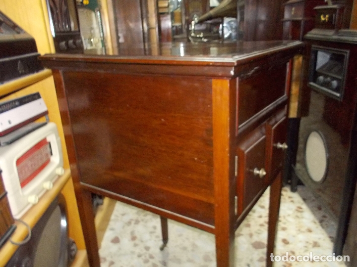 Gram&oacute;fonos y gramolas: Gramofono de mueble funcionando - Foto 6