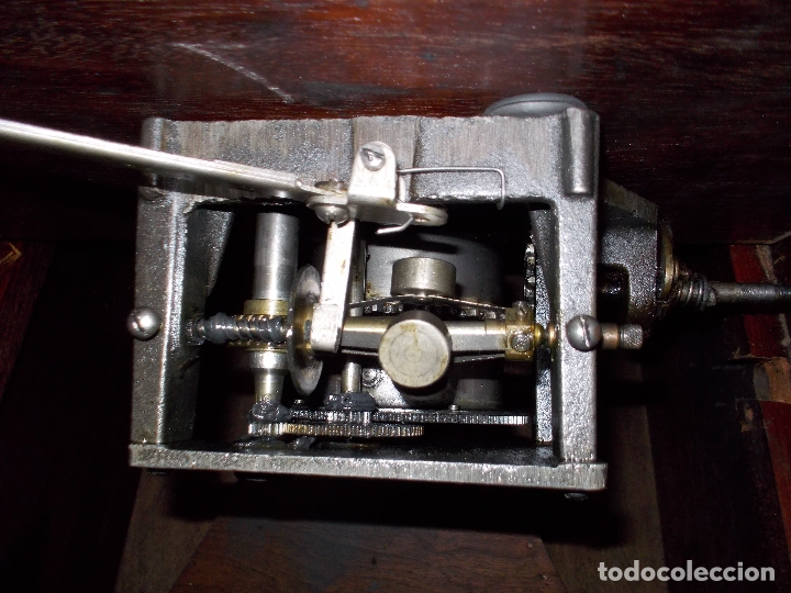 Gram&oacute;fonos y gramolas: Gramofono de mueble funcionando - Foto 10