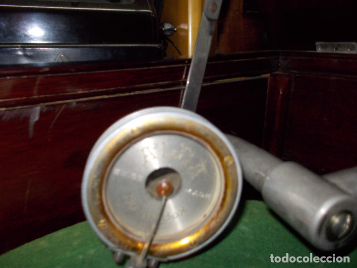 Gram&oacute;fonos y gramolas: Gramofono de mueble funcionando - Foto 18