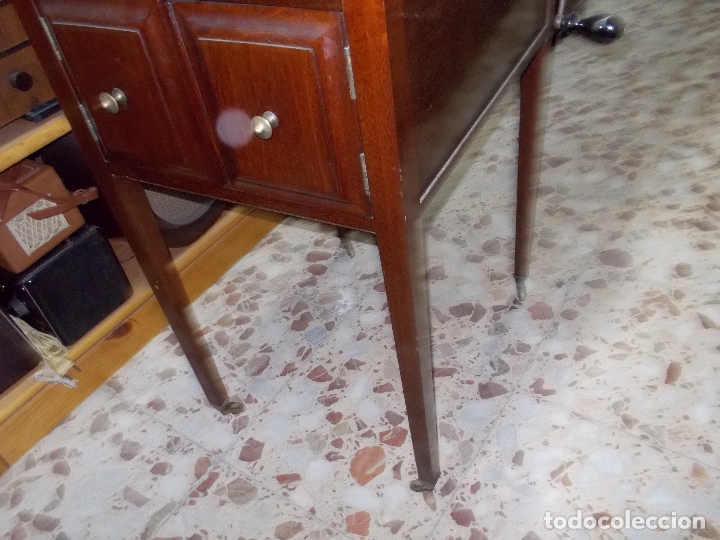 Gram&oacute;fonos y gramolas: Gramofono de mueble funcionando - Foto 37