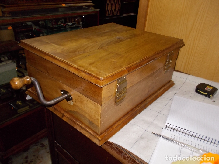 Gram&oacute;fonos y gramolas: gramola de madera - Foto 12