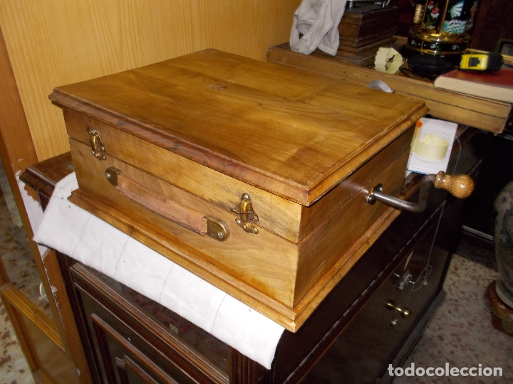 Gram&oacute;fonos y gramolas: gramola de madera - Foto 13