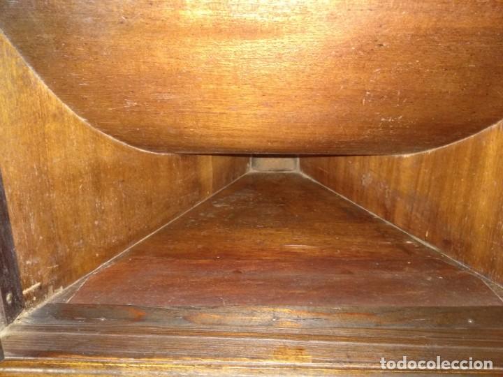 Gram&oacute;fonos y gramolas: Gram&oacute;fono mueble Antiguo - Foto 9