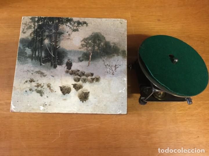 Gram&oacute;fonos y gramolas: PEQUE&Ntilde;O GRAMOFONO - Foto 6