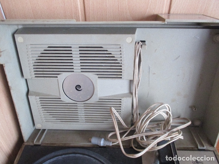 Gram&oacute;fonos y gramolas: ANTIGUO TOCADISCOS MODELO COSMOS A-2250 - Foto 5